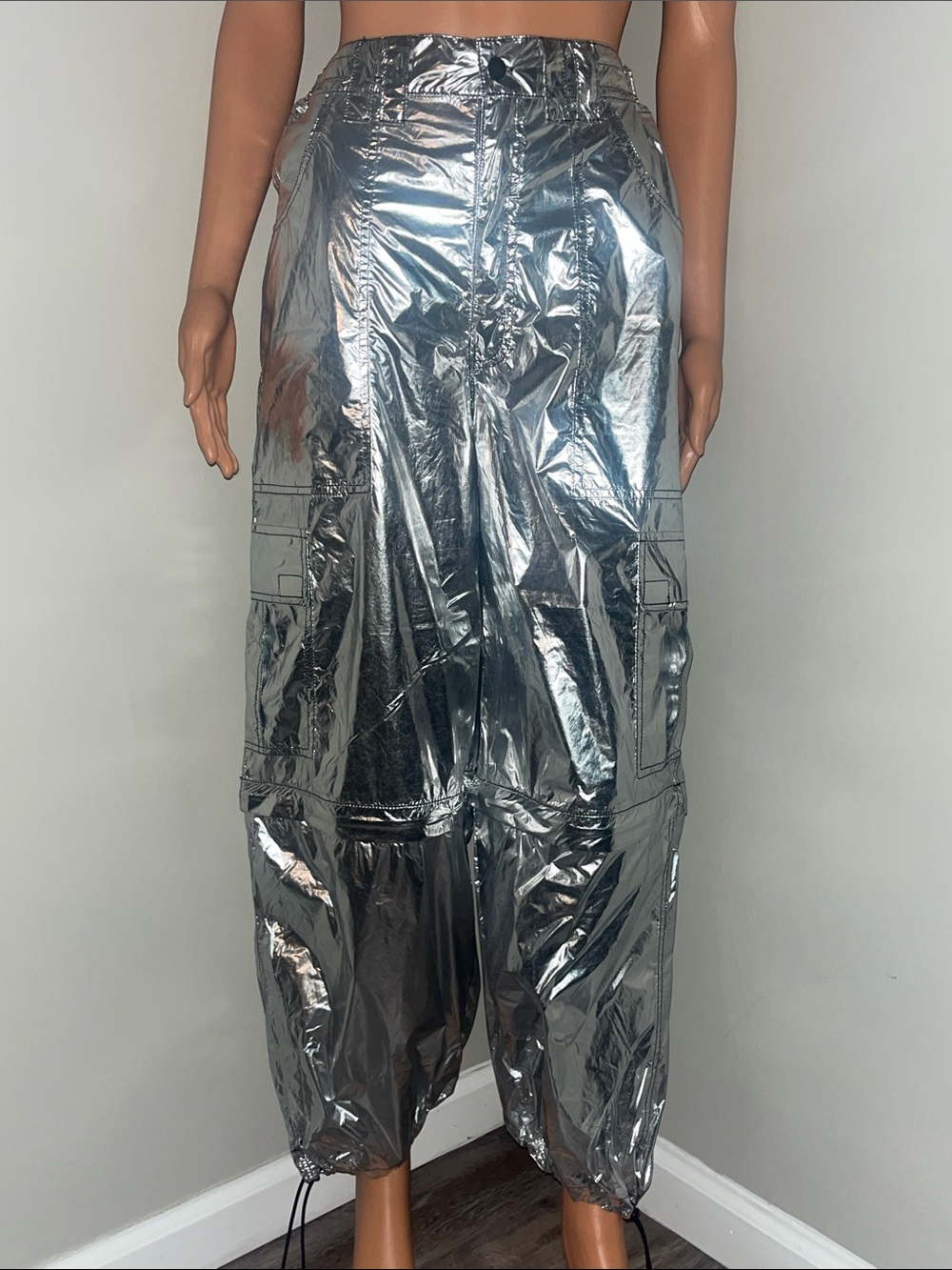 ‼️NWT‼️Dolls Kill X Widow Cyber Punk Shiny Silver Reflective Cargo Joggers Small